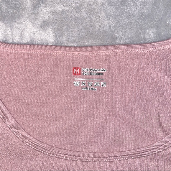 Women's Pink Activewear Set - Picture 2 of 3